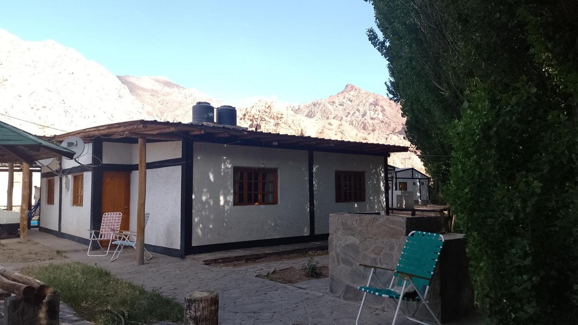 Cabanas De Los Andes Uspallata Exterior photo